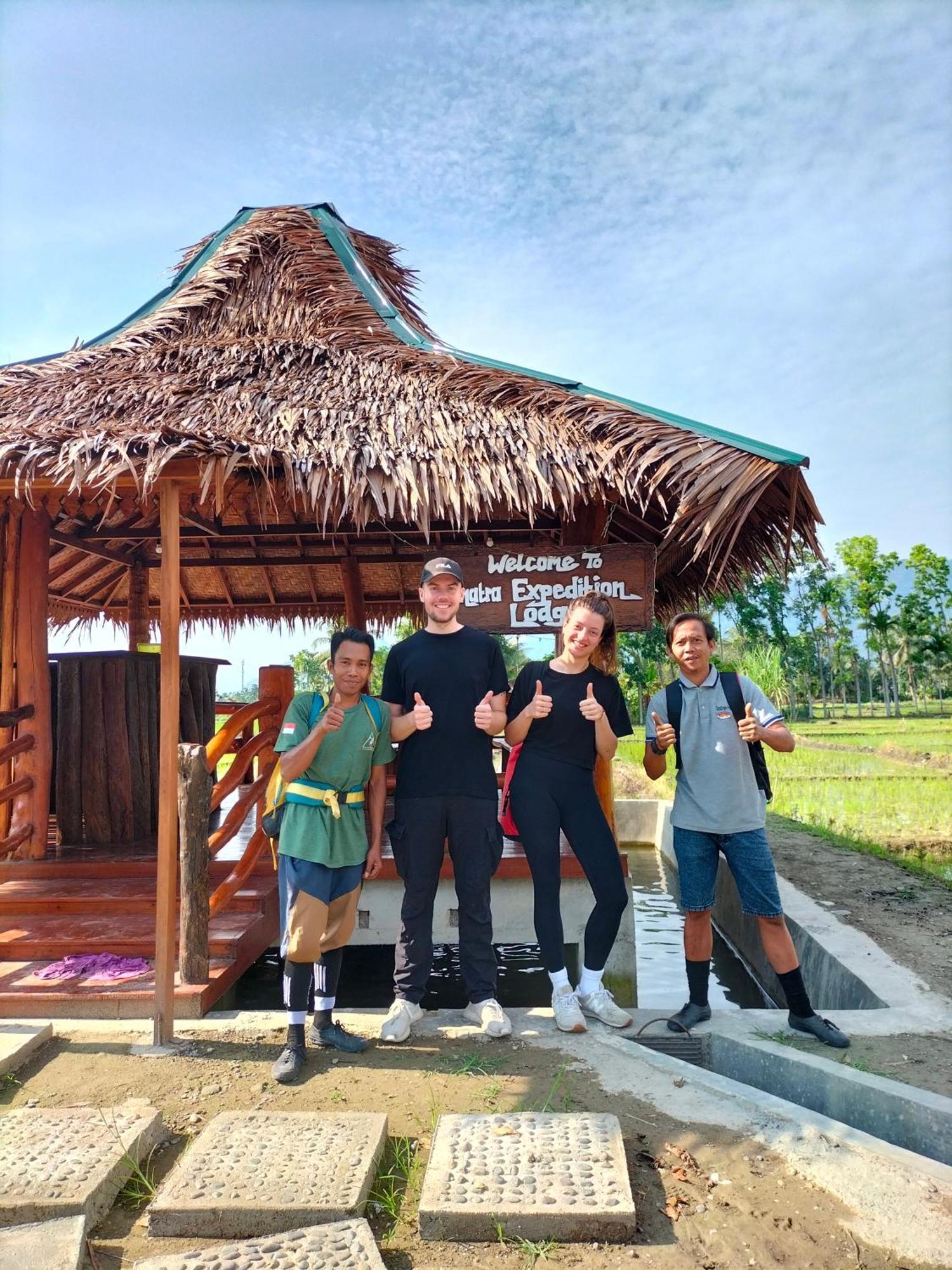 Sumatra Expedition Lodge ブキットラワン エクステリア 写真