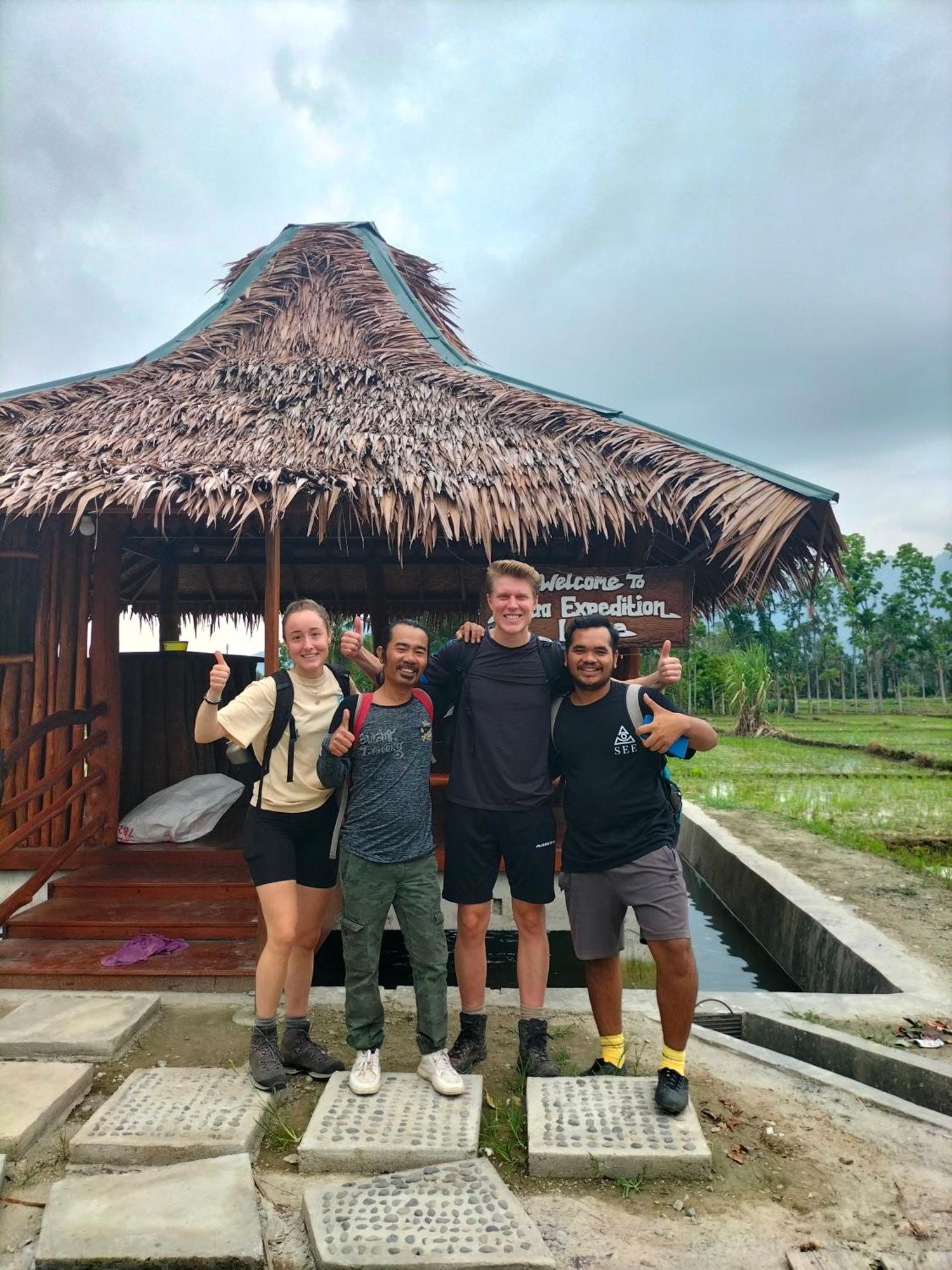 Sumatra Expedition Lodge ブキットラワン エクステリア 写真