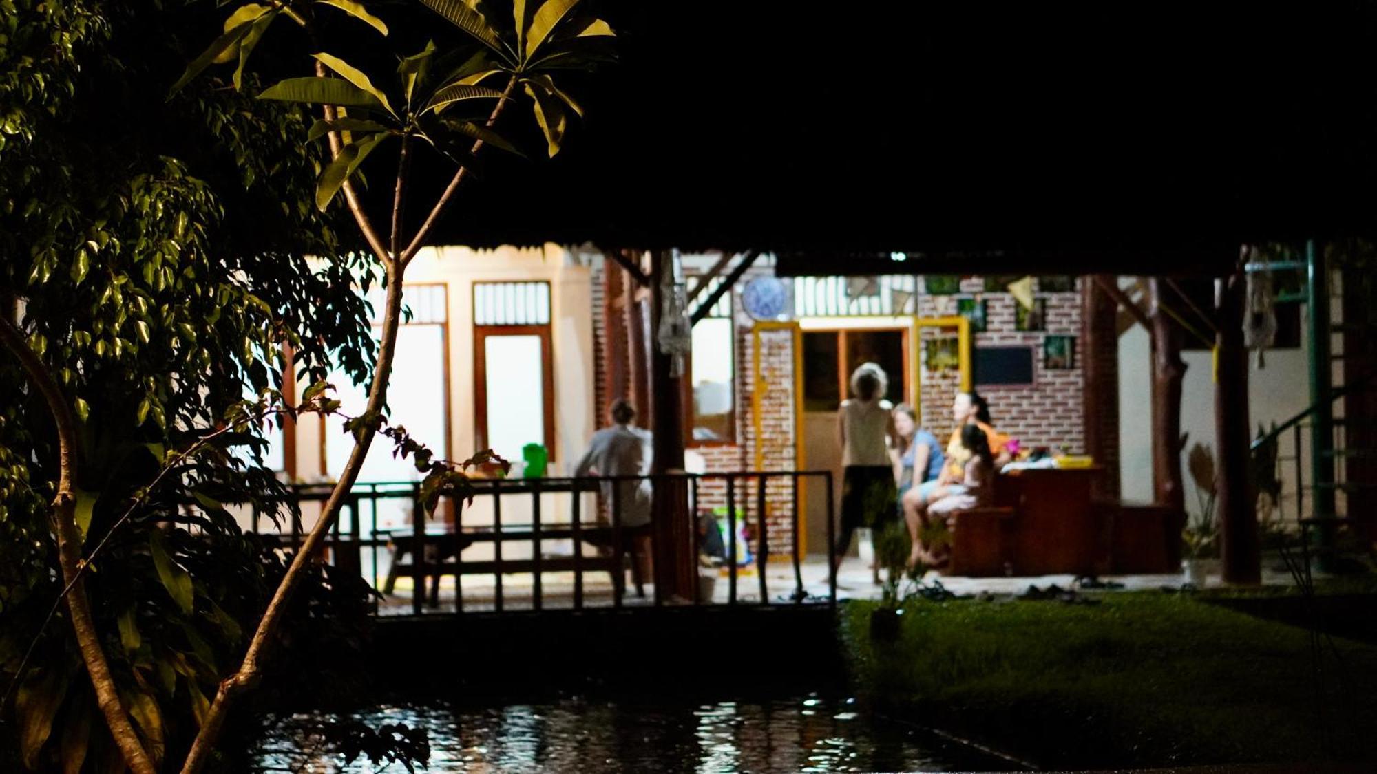Sumatra Expedition Lodge ブキットラワン エクステリア 写真