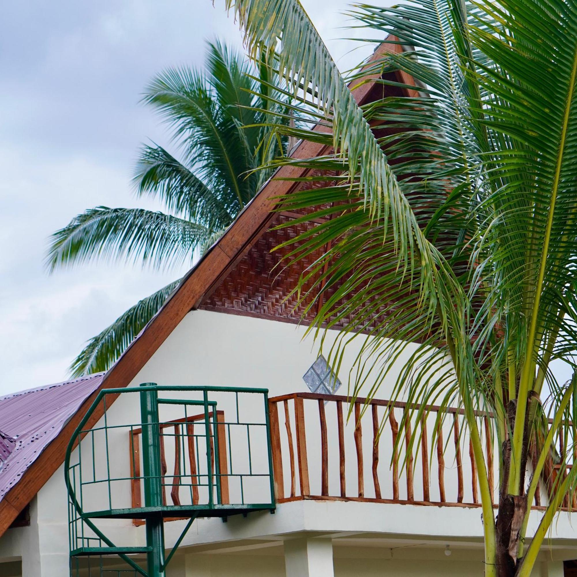 Sumatra Expedition Lodge ブキットラワン エクステリア 写真